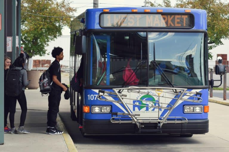 ACRTA Bus picking up passengers